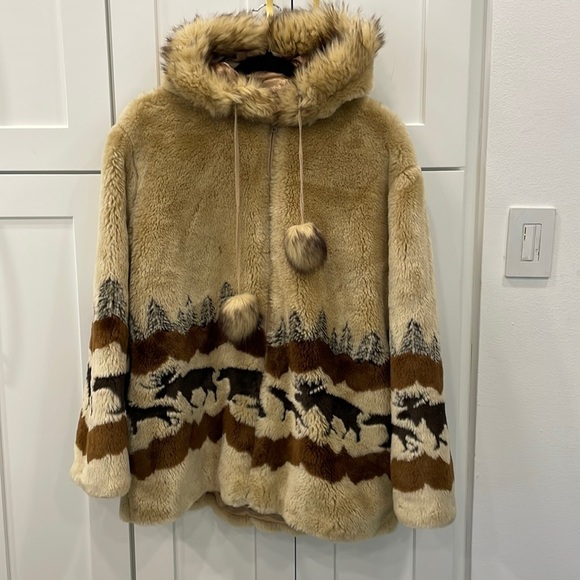Vintage Northern Lifestyles Canada FunFur (faux fur) Jacket - Picture 2 of 16